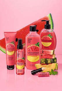 Пенящийся витаминный гель-скраб для тела «Арбуз и дыня» Vitamania